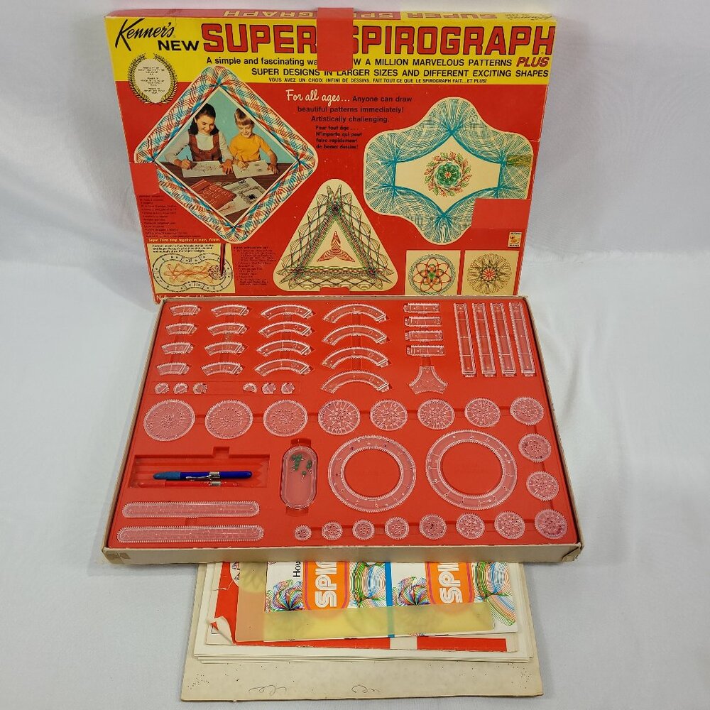 Kenner's New Super Spirograph 2400 Vintage Drawing Toy Set
